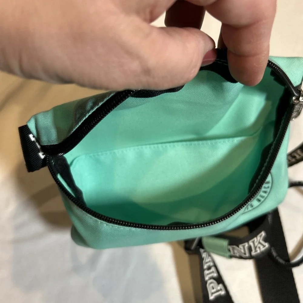 Victorias Secret PINK‎ TealWe Run This Beach Fanny Pack Waist Bag Purse & Koozie - Picture 7 of 8
